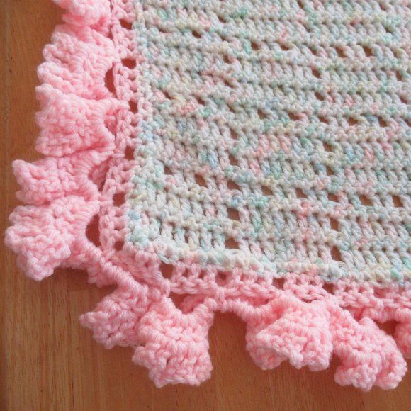 Hand Knit Baby Blanket-Brand NEW - Picture 2 of 2
